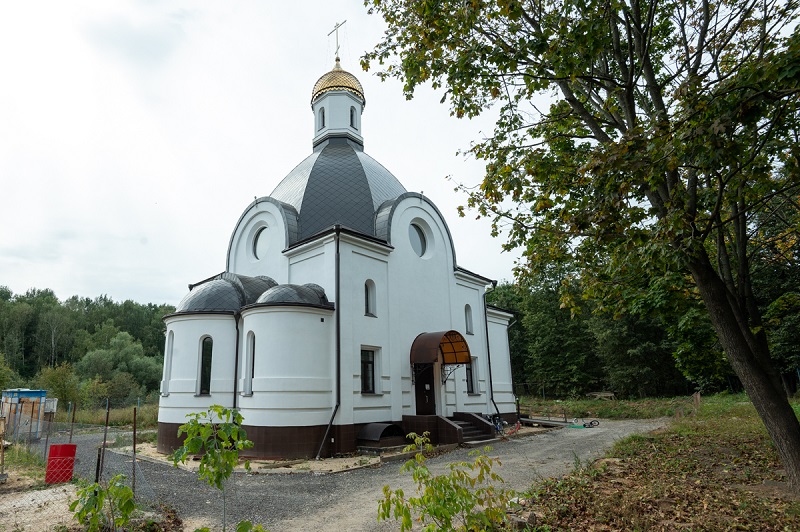 Храма в честь святителя Киприана, митрополита Киевского и всея Руси в районе Чертаново Центральное