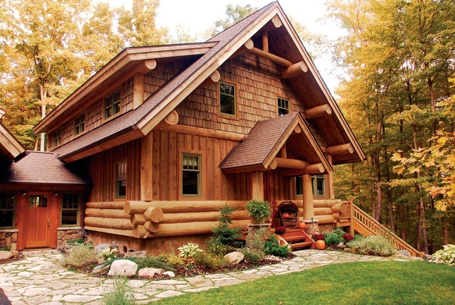 Дом из рубленного дерева