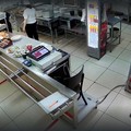 ППА - продажа прав аренды, действующая столовая с оборудованием в Бизнес-центре.Москва. ЮВАО. 