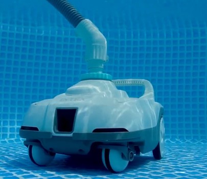 Робот для уборки бассейна в работе, модель Intex ZX300