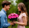 Парень дарит букет цветов девушке