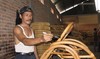Изготовление мебели из ротанга в Индонезии - обработка лаком