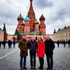 Туристы на Красной площади в Москве