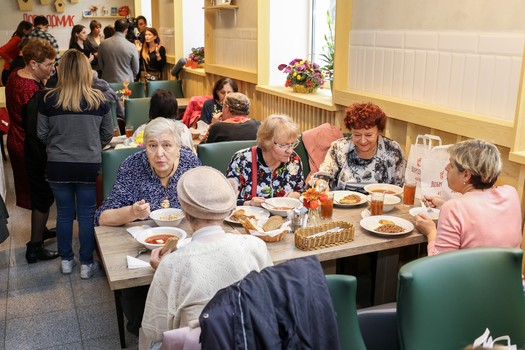 В Москве открылось кафе «Добродомик»  с благотворительными обедами для пожилых людей